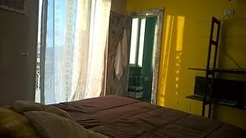 Boutique 2* פומפיי