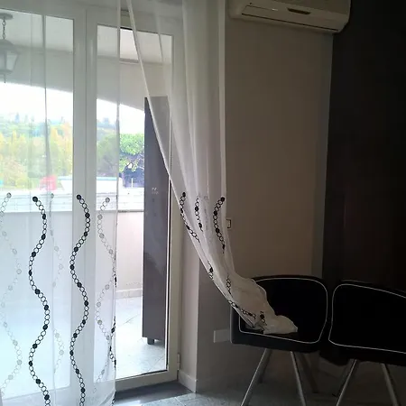 Boutique 2*