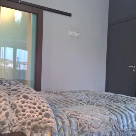 Boutique 2* פומפיי